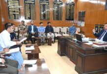 एयरपोर्ट क्षेत्र में सफाई और निगरानी बढ़ाने के निर्देश