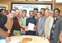 Pensioners Meet CM Sukhu, Present Demands Charter