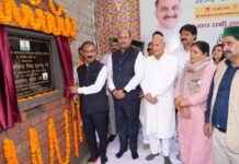 CM Unveils Major Health, Retail Projects in Dharamshala