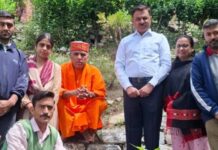 देवभूमि से पर्यावरण का संदेश: संजय भुटानी ने रोपी ‘त्रिवेणी’