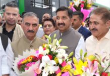 Sukhu flags off 297 e-buses, plans 1,000 more