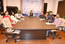 आपदा मरम्मत में तेजी लाएं: उपायुक्त अनुपम कश्यप के कड़े निर्देश
